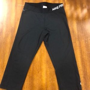 Nike Pro crops